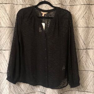 NWT Banana Republic sheer blouse. Black - size M